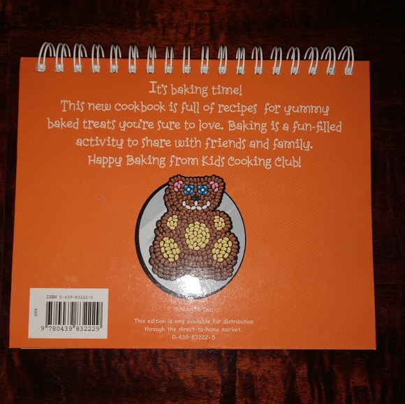 2006 Make, Bake, and Decorate cookbook, gently used - Picture 7 of 15